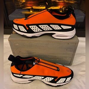 Nike Sz-11.5W NWT AirMax Sunder Fade Safety “6453” Reflective Athletic Zip Shoes
